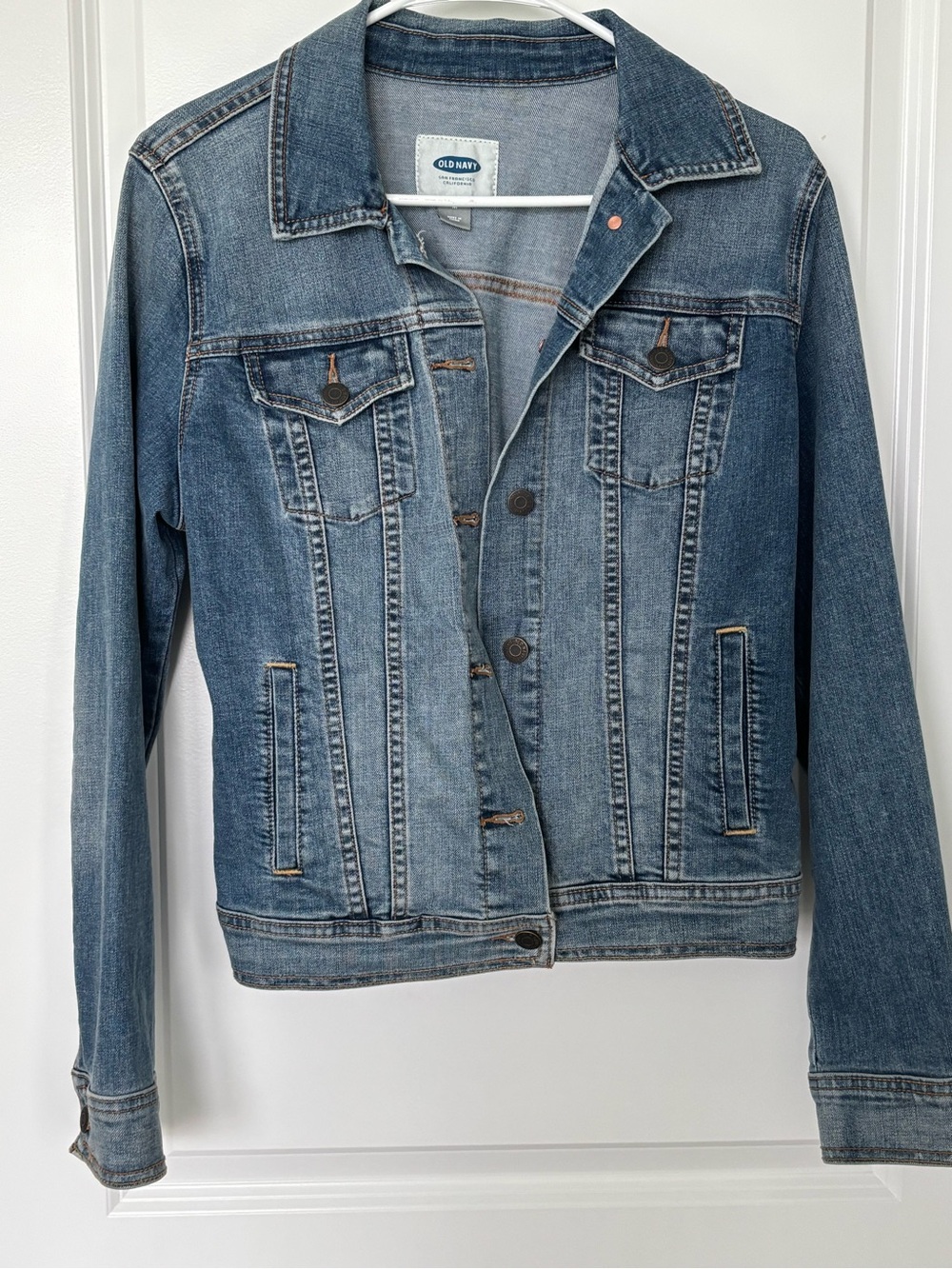 Old Navy Women’s Denim Trucker Jacket Medium Blue Stretch Classic